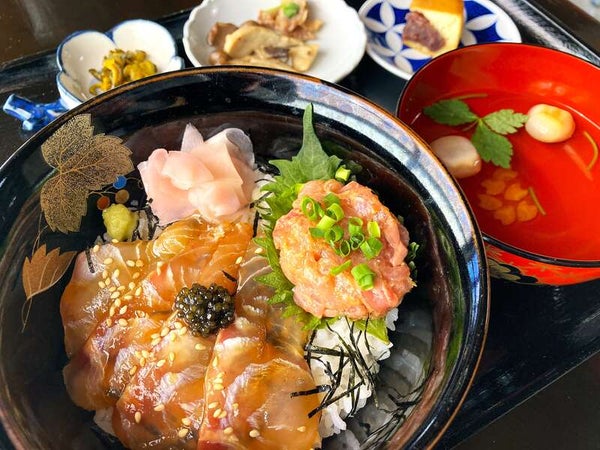 【東京駅発着】真壁のひなまつりと名物「福来(ふくれ)みかん」マイ七味づくり &創業240年の老舗酒蔵で楽しむリキュールづくりのダブル体験日帰り2